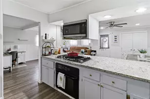 1419 Swiss St, Arlington, TX 76010 - Photo 14