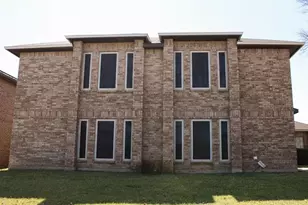 720 Cresent Dr, DeSoto, TX 75115 - Photo 1