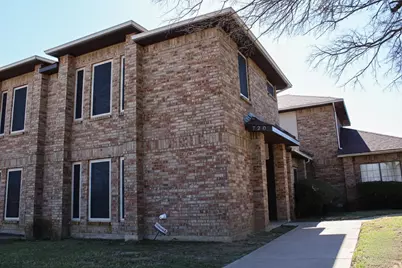 720 Cresent Drive, DeSoto, TX 75115 - Photo 2