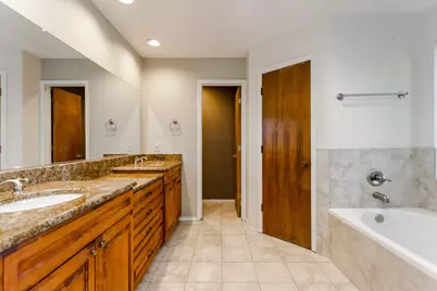 5602 Kingstree Court, Arlington, TX 76017 - Photo 10