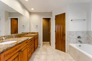 5602 Kingstree Ct, Arlington, TX 76017 - Photo 10