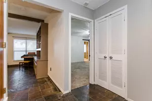 5602 Kingstree Ct, Arlington, TX 76017 - Photo 6