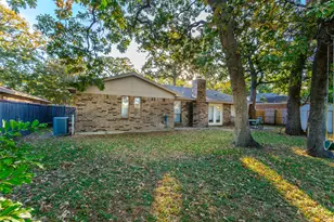 5602 Kingstree Ct, Arlington, TX 76017 - Photo 32