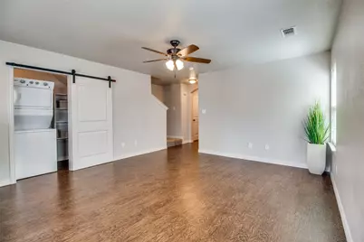 209 W Forest Avenue, Sherman, TX 75090 - Photo 2