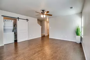 209 W Forest Ave, Sherman, TX 75090 - Photo 2