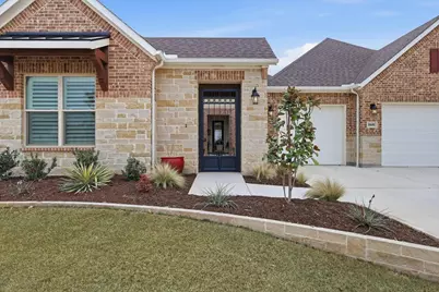 10601 Drinkwater Drive, Denton, TX 76207 - Photo 2