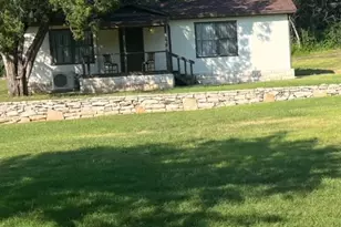 2605 Pinoak St, Granbury, TX 76048 - Photo 2