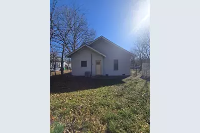 215 Bell Street, Gainesville, TX 76240 - Photo 30