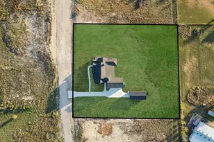 711 Hummingbird Ln, Justin, TX 76247 - Photo 40