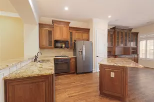 7920 Bishop Rd, Plano, TX 75024 - Photo 10