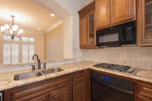 7920 Bishop Rd, Plano, TX 75024 - Photo 6