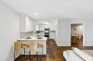 10525 Estate Ln, Dallas, TX 75238 - Photo 12