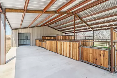 1704 E Fm 1188, Bluff Dale, TX 76433 - Photo 30