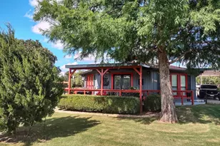 149 Bay Roc Ln, Runaway Bay, TX 76426 - Photo 18
