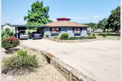 149 Bay Roc Lane, Runaway Bay, TX 76426 - Photo 2