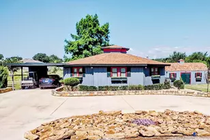 149 Bay Roc Ln, Runaway Bay, TX 76426 - Photo 1