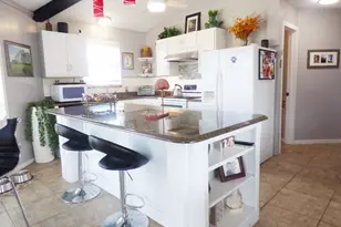 149 Bay Roc Ln, Runaway Bay, TX 76426 - Photo 10