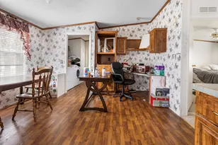 6601 Oakwood Lake Ct, Granbury, TX 76049 - Photo 10