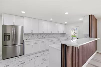 608 W Redbud Drive, Hurst, TX 76053 - Photo 6