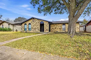 423 Charlotte St, Duncanville, TX 75137 - Photo 2