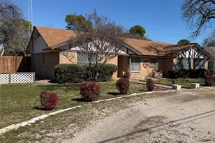 821 E Hwy 199, Springtown, TX 76082 - Photo 1