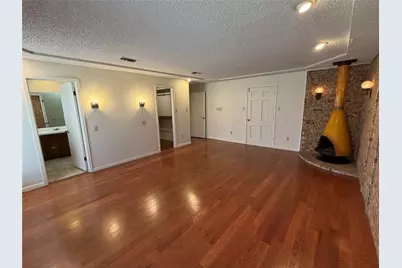 821 E Highway 199, Springtown, TX 76082 - Photo 10