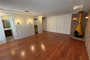 821 E Hwy 199, Springtown, TX 76082 - Photo 10