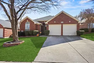 4808 Davy Crockett Trail, Fort Worth, TX 76137 - Photo 2