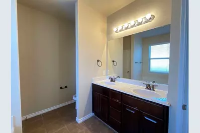 6020 Heather Drive, Grand Prairie, TX 75052 - Photo 12