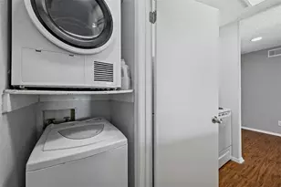 1810 N Garrett Ave, Dallas, TX 75206 - Photo 12