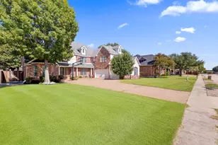 2021 Country Brook Ln, Allen, TX 75002 - Photo 2