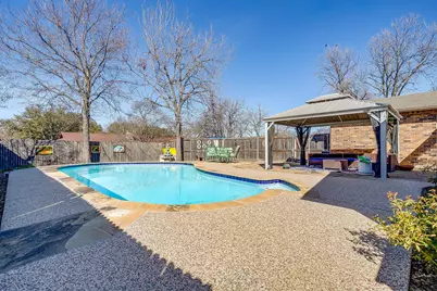 6304 Wakeland Court, Fort Worth, TX 76133 - Photo 1