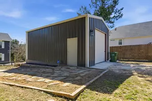 1205 Comanche Cove Dr, Granbury, TX 76048 - Photo 36
