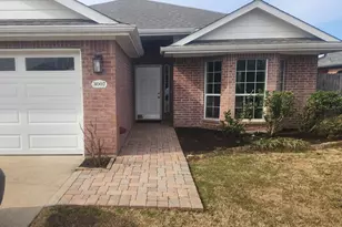 3007 Lake Side Dr, Sanger, TX 76266 - Photo 2