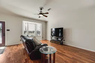 1323 Canyon Creek Rd, Wylie, TX 75098 - Photo 8