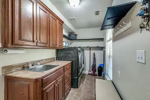 101 Creekpath Dr, Azle, TX 76020 - Photo 16