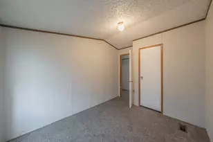 912 Skylark Dr, Granbury, TX 76049 - Photo 26