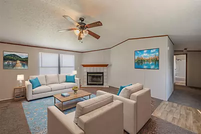 912 Skylark Drive, Granbury, TX 76049 - Photo 2