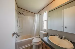 912 Skylark Dr, Granbury, TX 76049 - Photo 28