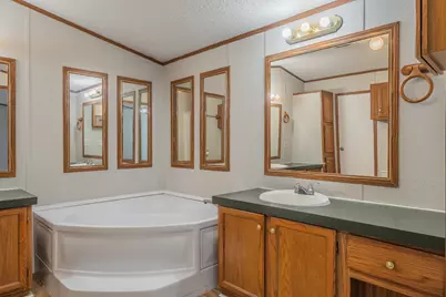 912 Skylark Drive, Granbury, TX 76049 - Photo 20