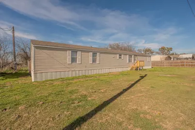 912 Skylark Drive, Granbury, TX 76049 - Photo 32