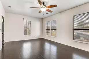 616 Wayne St, Dallas, TX 75223 - Photo 4