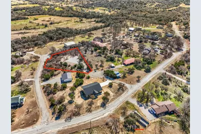 112 Valley View Court, Springtown, TX 76082 - Photo 10