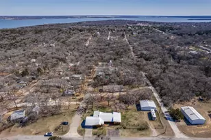 42 Epsom Dr, Gordonville, TX 76245 - Photo 34