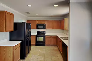 3421 Highpoint Dr, Denton, TX 76210 - Photo 6