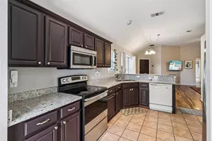 1603 Myrtle Dr, Little Elm, TX 75068 - Photo 12