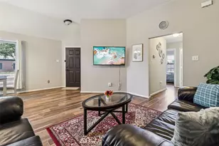 1603 Myrtle Dr, Little Elm, TX 75068 - Photo 2