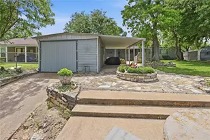3409 Tahitian Ct, Granbury, TX 76048 - Photo 10