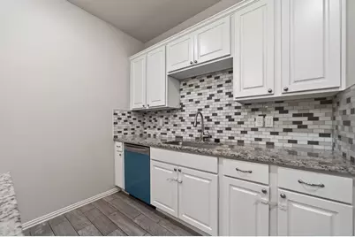 1142 Mahmoud Egal Drive, Irving, TX 75061 - Photo 12