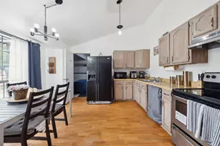 3812 Longmeadow Way, Fort Worth, TX 76133 - Photo 8